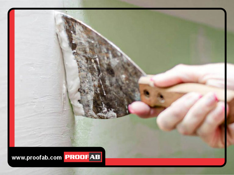  صاف کردن سطح دیوار با ماستیک نقاشی